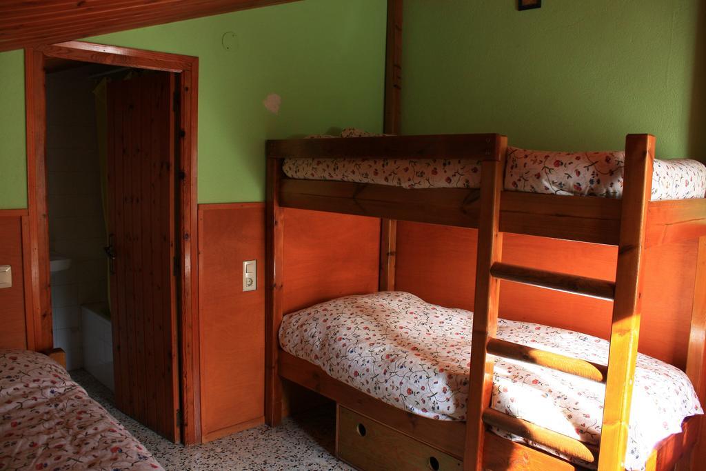 La Closa Hostel Castellar De N'Hug Bilik gambar